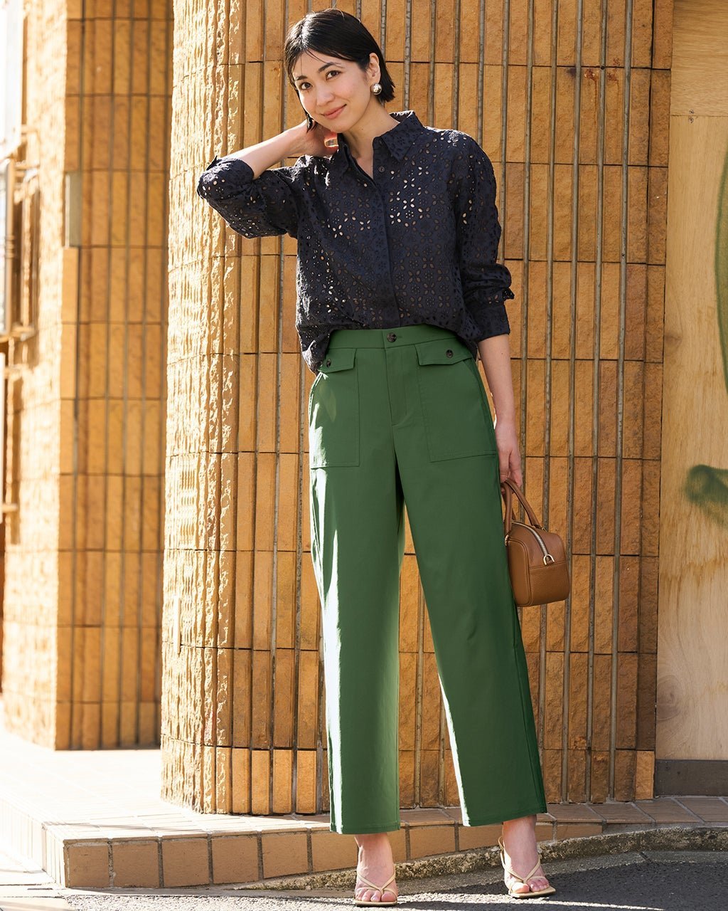 【ドゥクラッセ/DoCLASSE】のドライタッチ・ポケットベイカー/68cm インテリア・キッズ・メンズ・レディースファッション・服の通販 founy(ファニー) 　ファッション　Fashion　レディースファッション　Fashion for Women　パンツ　Pants & Trousers　新作・新入荷　New Arrivals / New In　ストレッチ　Stretch, Stretchy Fabric　フラップ　Flap, Flap Pocket　フロント　Front, Front Design　ポケット　Pocket, Pocket Detail　ワイド　Wide, Wide Fit　人気　Popular, Best Seller　ビジネス 仕事 通勤　Business / Work / Commuting　夏　Summer　春　Spring　S/S・春夏　SS, Spring/Summer, Warm Season　モスグリーン|ID: prp329100004919816 ipo3291000000036910883