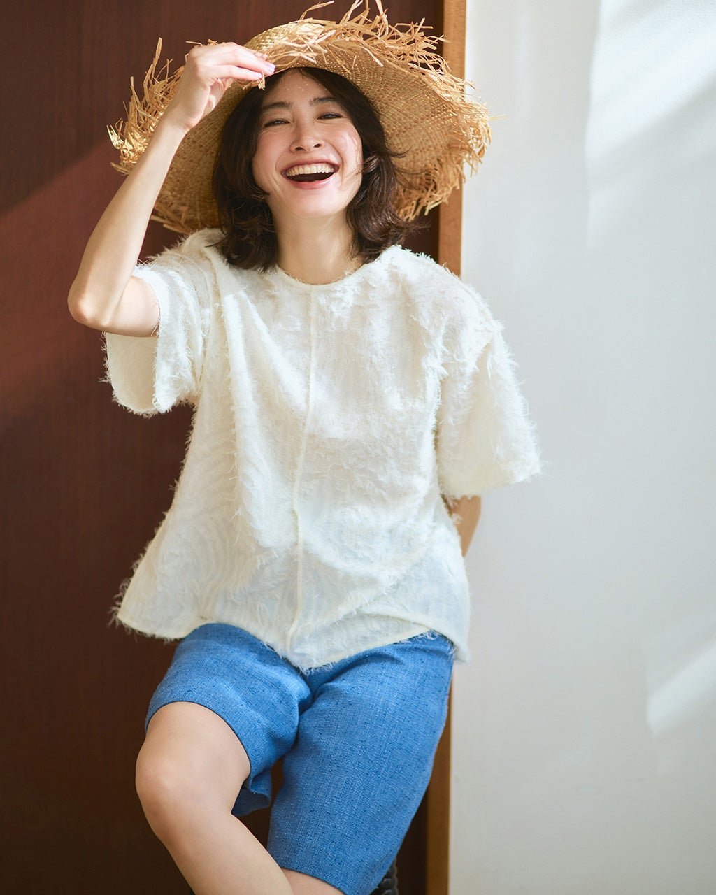 【ドゥクラッセ/DoCLASSE】のカットジャカード・クルーブラウス インテリア・キッズ・メンズ・レディースファッション・服の通販 founy(ファニー) 　ファッション　Fashion　レディースファッション　Fashion for Women　トップス・カットソー　Cut & Sew Tops　シャツ・ブラウス・オフィスカジュアル　Elegant Blouses & Button-Ups　新作・新入荷　New Arrivals / New In　ジャカード／ジャガード　Jacquard, Woven Pattern　セットアップ　Set-Up, Coordinated Outfit　オフホワイト|ID: prp329100004919818 ipo3291000000036910898