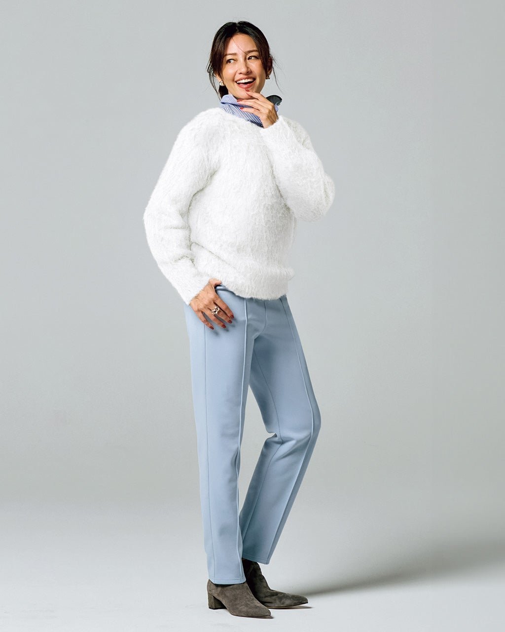 【ドゥクラッセ/DoCLASSE】のプレシャスウォームN・ピンタックスリム インテリア・キッズ・メンズ・レディースファッション・服の通販 founy(ファニー) 　ファッション　Fashion　レディースファッション　Fashion for Women　パンツ　Pants & Trousers　秋　Autumn　カットソー　Cut and Sewn Top　ジョーゼット　Georgette, Semi-Sheer Fabric　ストレッチ　Stretch, Stretchy Fabric　スマート　Smart, Elegant　センター　Center, Center Line　人気　Popular, Best Seller　冬　Winter / This Winter　A/W・秋冬　Autumn/Winter　エレガント 上品　Elegant　ビジネス 仕事 通勤　Business / Work / Commuting　ダスティーブルー|ID: prp329100004919840 ipo3291000000036911001