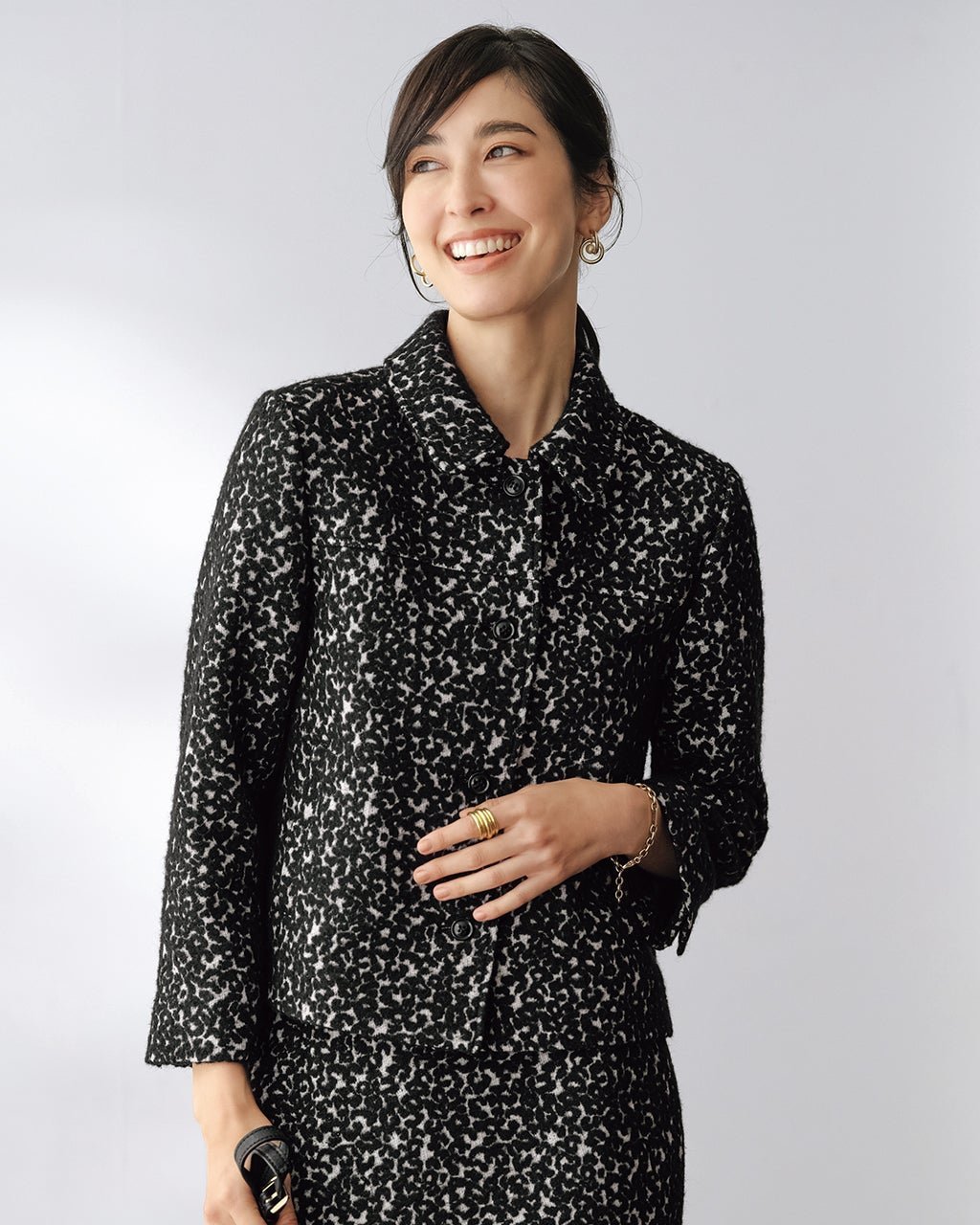 【ドゥクラッセ/DoCLASSE】のレオパードジャカード・ジャケット 人気、トレンドファッション・服の通販 founy(ファニー) 　ファッション　Fashion　レディースファッション　Fashion for Women　アウター　Coat / Outerwear Collection　レディースジャケット・軽アウター　Jackets　おすすめ　Recommended / Our Picks　クラシカル　Classical, Vintage-Inspired　クラシック　Classic, Timeless Style　コンパクト　Compact, Small Size　ジャカード／ジャガード　Jacquard, Woven Pattern　ジャケット　Jacket, Outerwear　セットアップ　Set-Up, Coordinated Outfit　テーラード　Tailored, Tailored Fit　パターン　Pattern, Design Print　プリント　Print, Printed Pattern　モダン　Modern, Contemporary　モノトーン　Monotone, Black and White　レオパード　Leopard, Animal Print　エレガント 上品　Elegant　 other-1|ID: prp329100004919848 ipo3291000000036911029