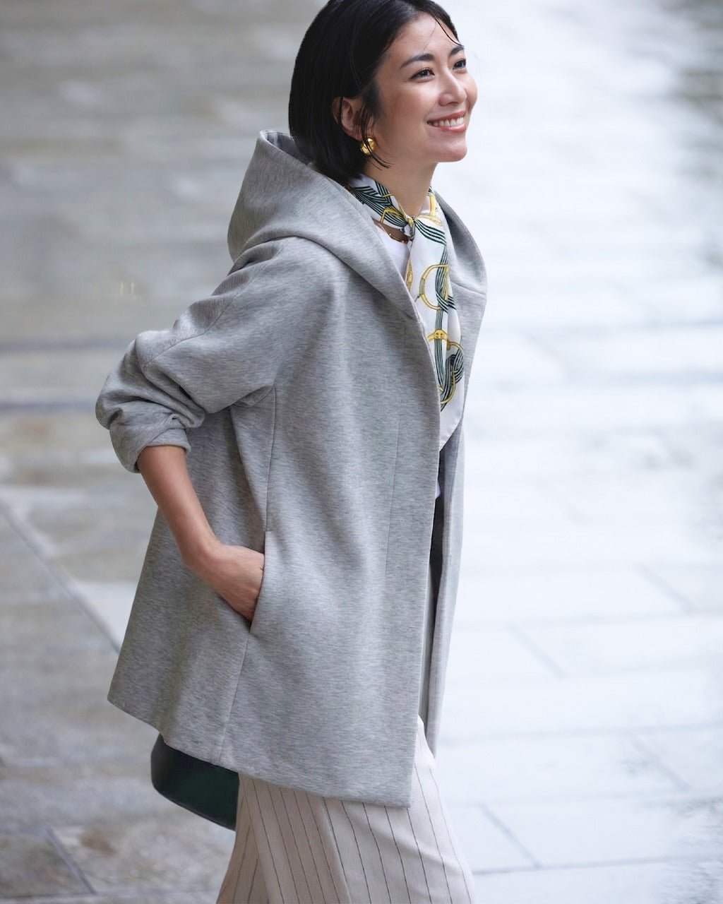 【ドゥクラッセ/DoCLASSE】のエアーフォルム・フードジャケット インテリア・キッズ・メンズ・レディースファッション・服の通販 founy(ファニー) 　ファッション　Fashion　レディースファッション　Fashion for Women　アウター　Coat / Outerwear Collection　レディースジャケット・軽アウター　Jackets　カッティング　Cutting Detail　グログラン　Grosgrain, Grosgrain Ribbon　コンパクト　Compact, Small Size　ジャケット　Jacket, Outerwear　ストレッチ　Stretch, Stretchy Fabric　スリーブ　Sleeve, Long Sleeve / Short Sleeve　人気　Popular, Best Seller　パターン　Pattern, Design Print　フェミニン　Feminine, Girly　フォルム　Silhouette, Form　おすすめ　Recommended / Our Picks　グレー|ID: prp329100004919880 ipo3291000000036911220