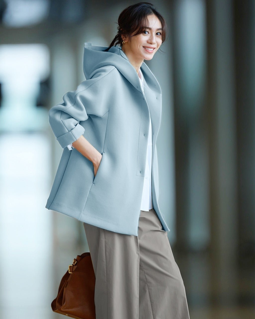 【ドゥクラッセ/DoCLASSE】のエアーフォルム・フードジャケット インテリア・キッズ・メンズ・レディースファッション・服の通販 founy(ファニー) 　ファッション　Fashion　レディースファッション　Fashion for Women　アウター　Coat / Outerwear Collection　レディースジャケット・軽アウター　Jackets　カッティング　Cutting Detail　グログラン　Grosgrain, Grosgrain Ribbon　コンパクト　Compact, Small Size　ジャケット　Jacket, Outerwear　ストレッチ　Stretch, Stretchy Fabric　スリーブ　Sleeve, Long Sleeve / Short Sleeve　人気　Popular, Best Seller　パターン　Pattern, Design Print　フェミニン　Feminine, Girly　フォルム　Silhouette, Form　おすすめ　Recommended / Our Picks　ライトブルー|ID: prp329100004919880 ipo3291000000036911223