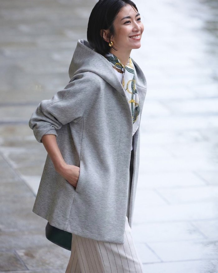 【ドゥクラッセ/DoCLASSE】のエアーフォルム・フードジャケット インテリア・キッズ・メンズ・レディースファッション・服の通販 founy(ファニー) https://founy.com/ ファッション Fashion レディースファッション Fashion for Women アウター Coat / Outerwear Collection レディースジャケット・軽アウター Jackets カッティング Cutting Detail グログラン Grosgrain, Grosgrain Ribbon コンパクト Compact, Small Size ジャケット Jacket, Outerwear ストレッチ Stretch, Stretchy Fabric スリーブ Sleeve, Long Sleeve / Short Sleeve 人気 Popular, Best Seller パターン Pattern, Design Print フェミニン Feminine, Girly フォルム Silhouette, Form おすすめ Recommended / Our Picks |ID: prp329100004919880 ipo3291000000037023147