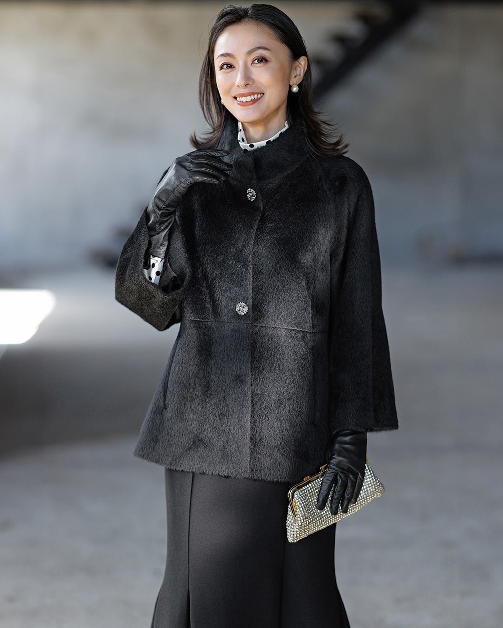 【ドゥクラッセ/DoCLASSE】のアルパカシャギー・スタンドショートコート インテリア・キッズ・メンズ・レディースファッション・服の通販 founy(ファニー) 　ファッション　Fashion　レディースファッション　Fashion for Women　アウター　Coat / Outerwear Collection　コート・ロングコート・ピーコート　Long Coats, Peacoats & More　エレガント 上品　Elegant　コンパクト　Compact, Small Size　スタンド　Stand Collar, Upright Stand　ドレス　Dress, One-Piece　ビジュー　Bijou, Jewel-like Accent　フレア　Flare, Flared　冬　Winter / This Winter　ブラック|ID: prp329100004919884 ipo3291000000036911243