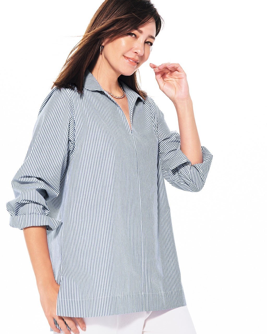 【ドゥクラッセ/DoCLASSE】のラウンドカラー・スキッパーシャツ インテリア・キッズ・メンズ・レディースファッション・服の通販 founy(ファニー) 　ファッション　Fashion　レディースファッション　Fashion for Women　トップス・カットソー　Cut & Sew Tops　シャツ・ブラウス・オフィスカジュアル　Elegant Blouses & Button-Ups　カフス　Cuff Design　スキッパー　Skipper, Open Collar　ネイビーパターン|ID: prp329100004919969 ipo3291000000036911589