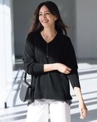 【ドゥクラッセ/DoCLASSE】のカシミヤ混・裾レースVネックニット ブラック|ID: prp329100004919990 ipo3291000000037056855