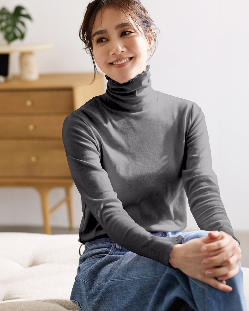 【ドゥクラッセ/DoCLASSE】のコットンガーゼ・メロウタートルネック インテリア・キッズ・メンズ・レディースファッション・服の通販 founy(ファニー) 　ファッション　Fashion　レディースファッション　Fashion for Women　トップス・カットソー　Cut & Sew Tops　シャツ・ブラウス・オフィスカジュアル　Elegant Blouses & Button-Ups　ロングTシャツ・Tシャツ　Longline T-Shirts & Tees　カットソー・ベーシックTシャツ　Cut-and-Sewn Tops / Stretch Tees & Basics　タートルネック・ハイネックトップス　Turtlenecks & High-Neck Tops　カットソー　Cut and Sewn Top　人気　Popular, Best Seller　チャコール|ID: prp329100004919996 ipo3291000000036911736