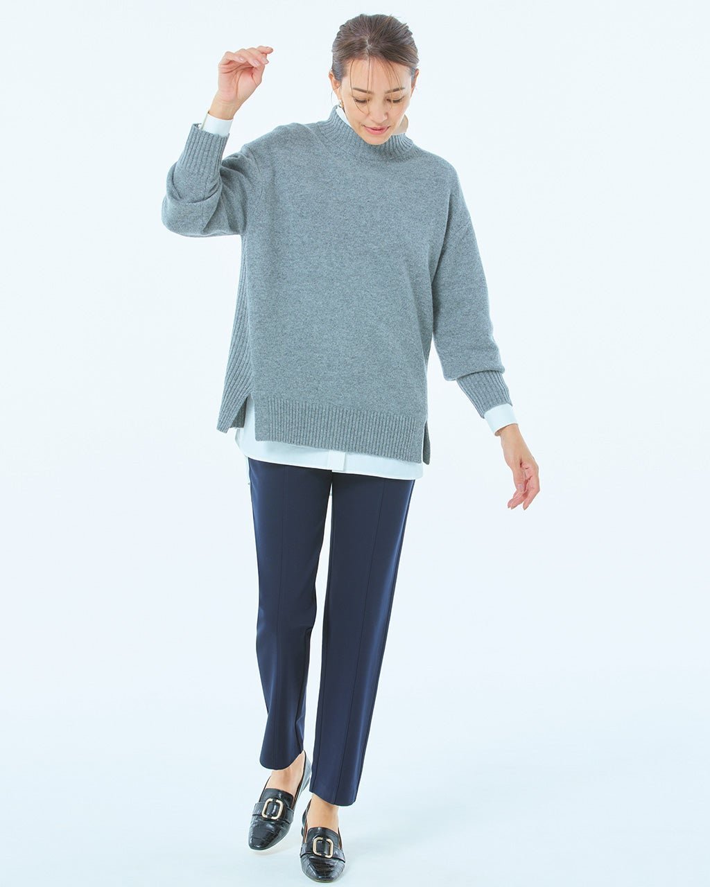 【ドゥクラッセ/DoCLASSE】のプレミアサーモ・テーパードパンツ インテリア・キッズ・メンズ・レディースファッション・服の通販 founy(ファニー) 　ファッション　Fashion　レディースファッション　Fashion for Women　パンツ　Pants & Trousers　ストレッチ　Stretch, Stretchy Fabric　センター　Center, Center Line　テーパード　Tapered, Tapered Pants　定番　Standard, Basic Item　エレガント 上品　Elegant　ビジネス 仕事 通勤　Business / Work / Commuting　ミッドナイトブルー|ID: prp329100004920005 ipo3291000000036911802