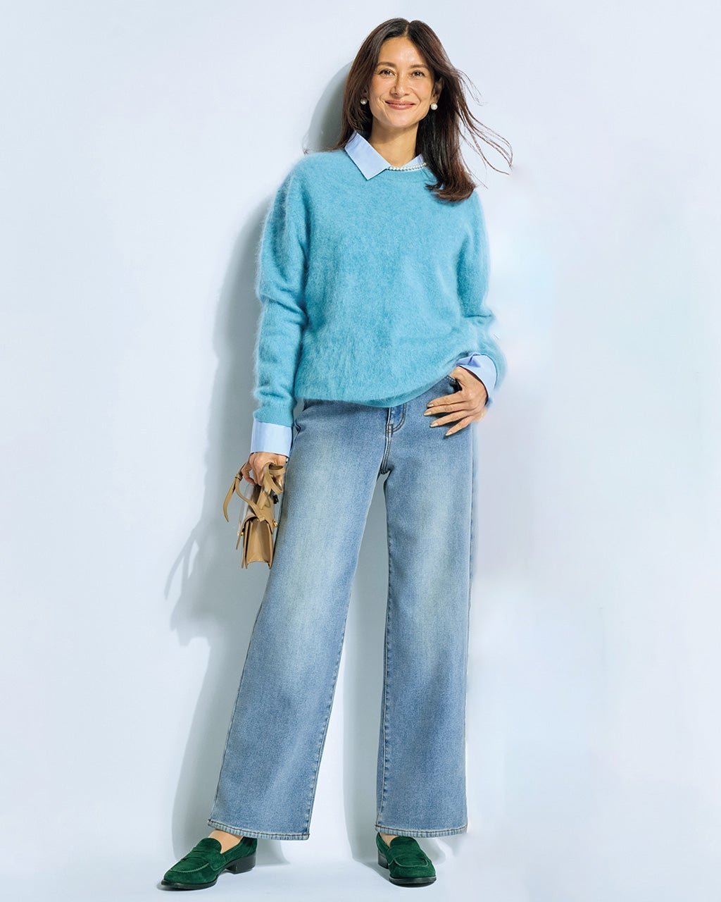 【ドゥクラッセ/DoCLASSE】の裏ベロアデニム・ワイド/68cm インテリア・キッズ・メンズ・レディースファッション・服の通販 founy(ファニー) 　ファッション　Fashion　レディースファッション　Fashion for Women　パンツ　Pants & Trousers　デニム　Denim, Jeans Material　ベロア　Velour, Soft Velvet　ワイド　Wide, Wide Fit　ライトインディゴ|ID: prp329100004920026 ipo3291000000036911907