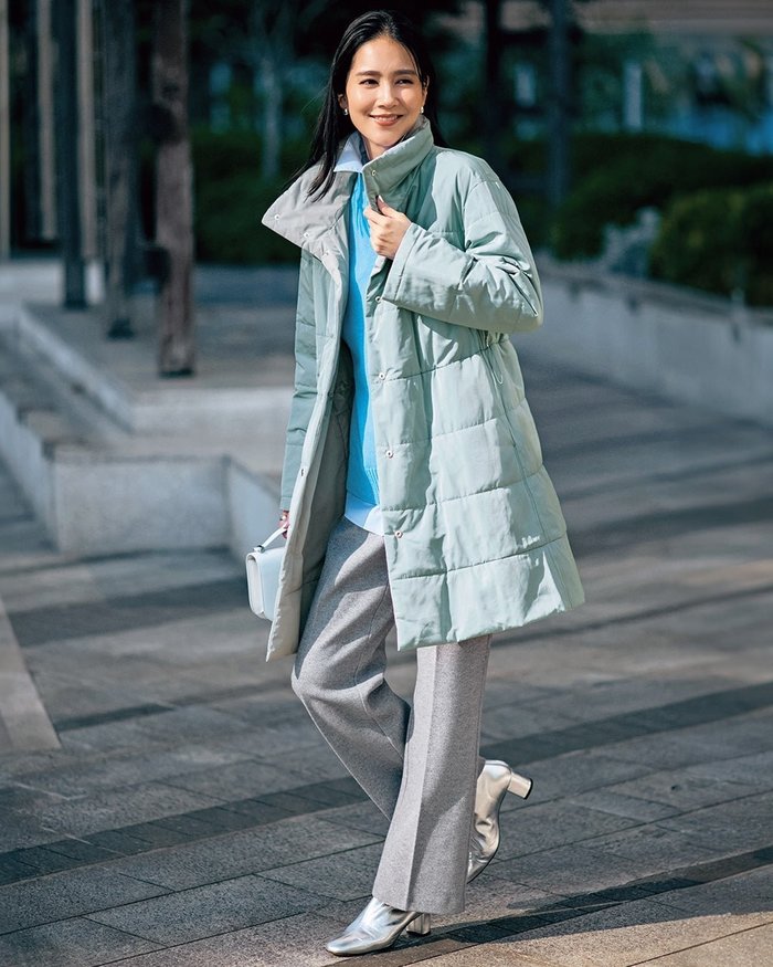 【ドゥクラッセ/DoCLASSE】のマジカルサーモ・リバーシブルタフタコート インテリア・キッズ・メンズ・レディースファッション・服の通販 founy(ファニー) https://founy.com/ ファッション Fashion レディースファッション Fashion for Women アウター Coat / Outerwear Collection コート・ロングコート・ピーコート Long Coats, Peacoats & More キルティング Quilted, Quilting 軽量 Lightweight, Ultra Light シンプル Simple, Minimal スタンド Stand Collar, Upright Stand スマート Smart, Elegant タフタ Taffeta, Structured Fabric ダウン Down, Puffer ドローコード Drawcord, Drawstring Cord 人気 Popular, Best Seller エレガント 上品 Elegant |ID: prp329100004920050 ipo3291000000037097694