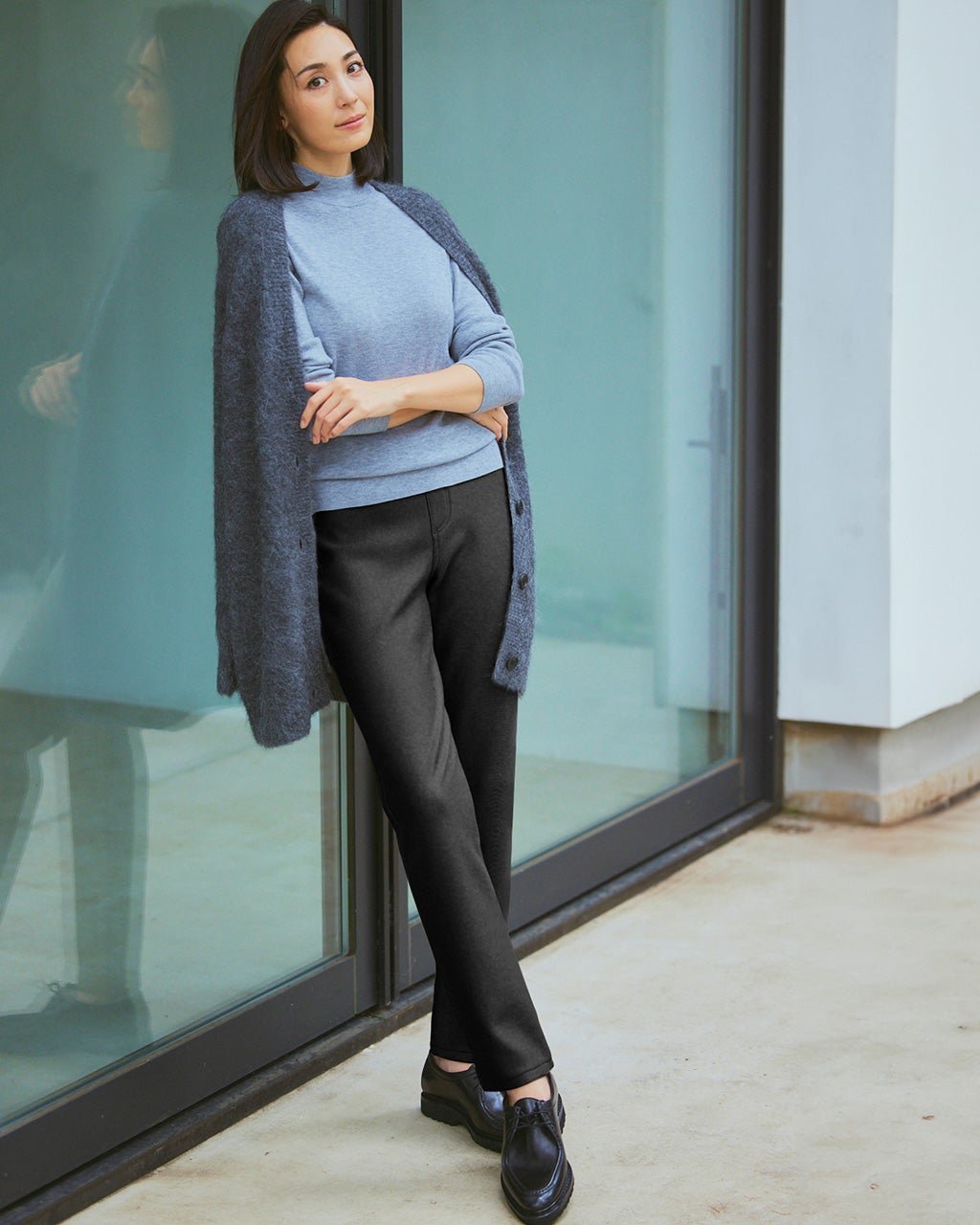 【ドゥクラッセ/DoCLASSE】の楽暖ベロアストレッチ・スリムテーパード72cm インテリア・キッズ・メンズ・レディースファッション・服の通販 founy(ファニー) 　ファッション　Fashion　レディースファッション　Fashion for Women　パンツ　Pants & Trousers　スリム　Slim, Slim Fit　タイツ　Tights, Legwear　テーパード　Tapered, Tapered Pants　ベロア　Velour, Soft Velvet　ポケット　Pocket, Pocket Detail　冬　Winter / This Winter　ブラック|ID: prp329100004920051 ipo3291000000036912029