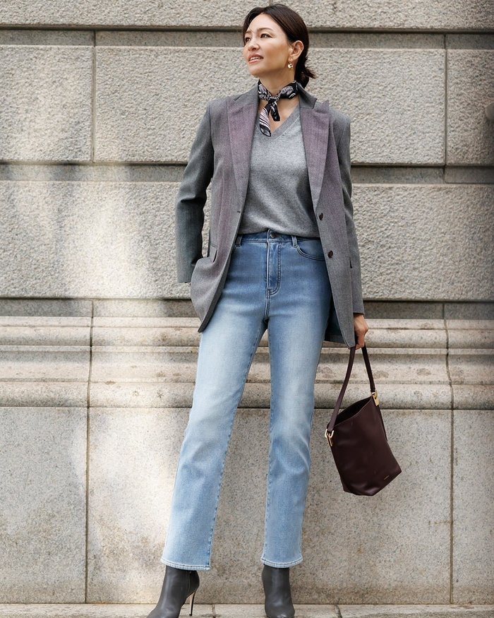 【ドゥクラッセ/DoCLASSE】の裏ベロアデニム・ストレート/68cm インテリア・キッズ・メンズ・レディースファッション・服の通販 founy(ファニー) https://founy.com/ ファッション Fashion レディースファッション Fashion for Women パンツ Pants & Trousers ストレート Straight, Straight Cut デニム Denim, Jeans Material ベロア Velour, Soft Velvet |ID: prp329100004920066 ipo3291000000036912119