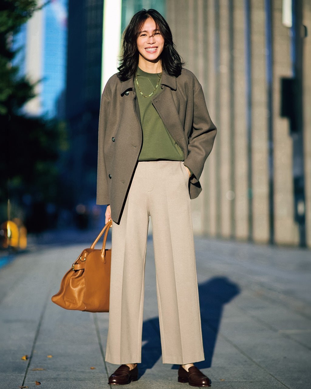 【ドゥクラッセ/DoCLASSE】のプレミアサーモN・センターラインストレート インテリア・キッズ・メンズ・レディースファッション・服の通販 founy(ファニー) 　ファッション　Fashion　レディースファッション　Fashion for Women　パンツ　Pants & Trousers　秋　Autumn　ストレッチ　Stretch, Stretchy Fabric　ストレート　Straight, Straight Cut　センター　Center, Center Line　タイツ　Tights, Legwear　人気　Popular, Best Seller　おすすめ　Recommended / Our Picks　エレガント 上品　Elegant　ビジネス 仕事 通勤　Business / Work / Commuting　グレージュ|ID: prp329100004920079 ipo3291000000037023460