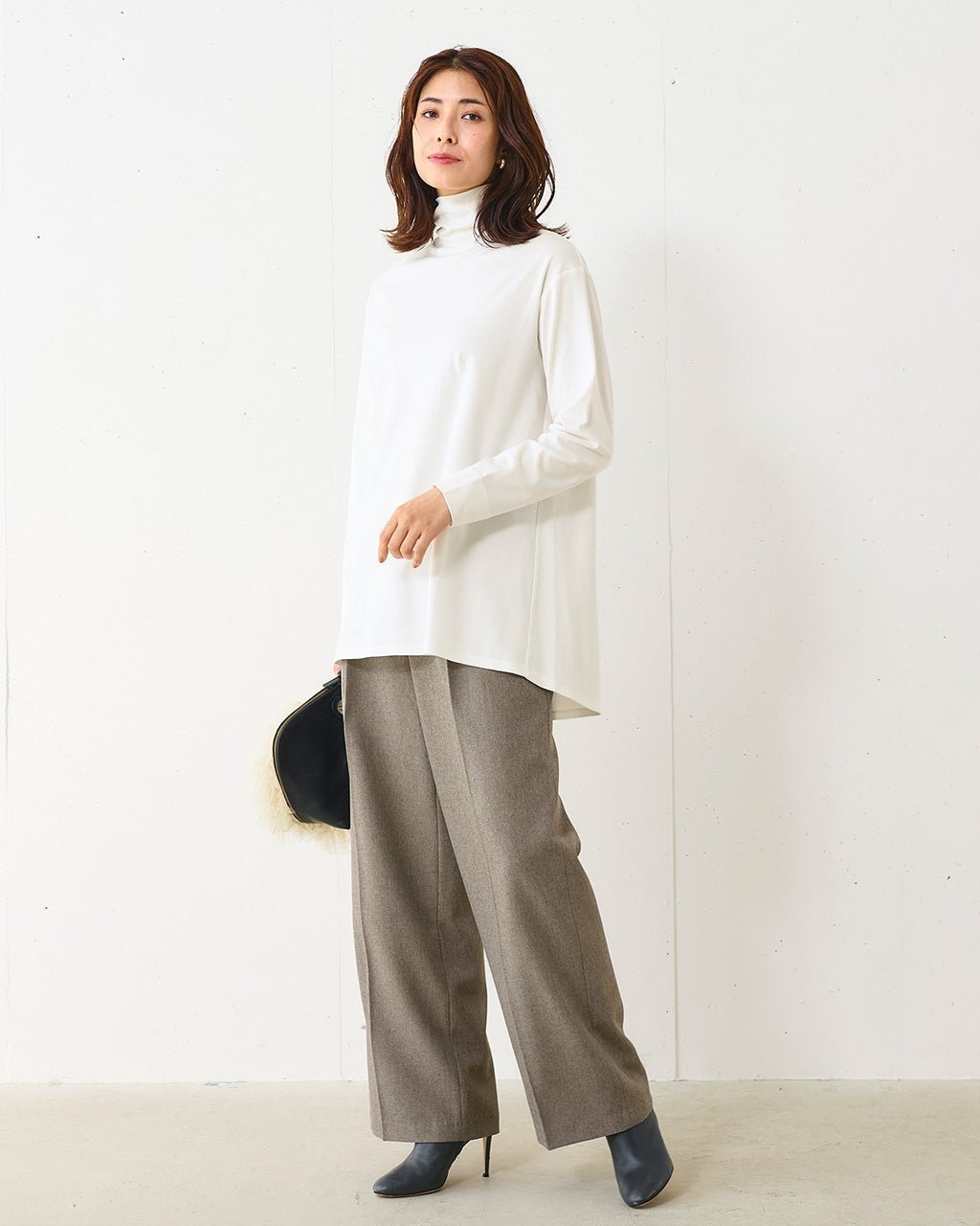 【ドゥクラッセ/DoCLASSE】の超長綿・タートルネックフレアチュニック インテリア・キッズ・メンズ・レディースファッション・服の通販 founy(ファニー) ファッション Fashion レディースファッション Fashion for Women トップス・カットソー Cut & Sew Tops タートルネック・ハイネックトップス Turtlenecks & High-Neck Tops なめらか Smooth, Silky Texture タートルネック Turtleneck, High Neck チュニック Tunic, Long Top フレア Flare, Flared 人気 Popular, Best Seller オフホワイト|ID: prp329100004920080 ipo3291000000036912187