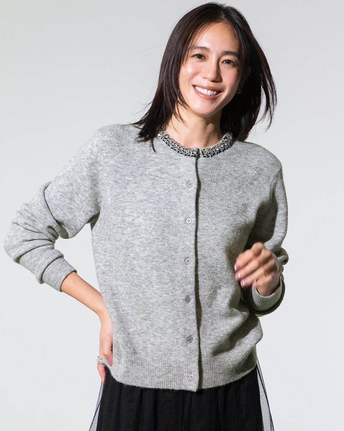 【ドゥクラッセ/DoCLASSE】のウール混・ネックビジューカーディガン インテリア・キッズ・メンズ・レディースファッション・服の通販 founy(ファウニー) https://founy.com/ ファッション Fashion レディースファッション Fashion for Women トップス・カットソー Cut & Sew Tops カーディガン・羽織り Layered Style Cardigans アクセサリー Fashion Accessories カーディガン Cardigan, Knitwear クリスタル Crystal, Swarovski コンパクト Compact, Small Size ストーン Stone, Gem-Like トリミング Trimming, Decorative Edge バランス Balance, Style Balance ビジュー Bijou, Jewel-like Accent フラワー Flower, Floral ラグジュアリー Luxury, Elegant 冬 Winter / This Winter |ID: prp329100004920090 ipo3291000000037255351