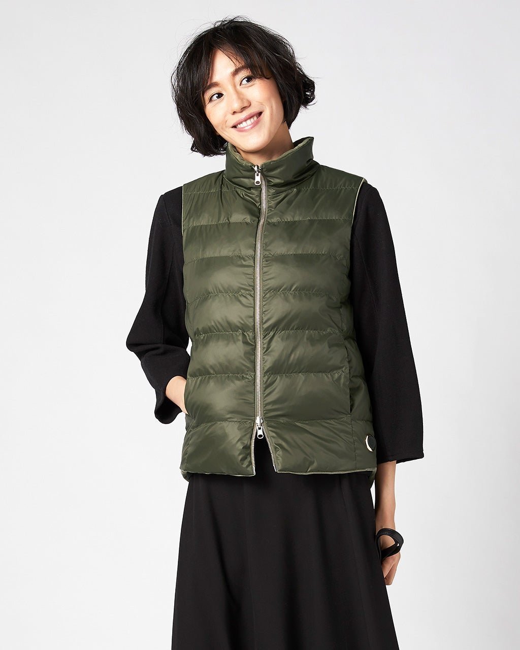 【ドゥクラッセ/DoCLASSE】のDoヒート・超快温ベスト インテリア・キッズ・メンズ・レディースファッション・服の通販 founy(ファニー) 　ファッション　Fashion　レディースファッション　Fashion for Women　アウター　Coat / Outerwear Collection　トップス・カットソー　Cut & Sew Tops　ベスト&ジレ / 重ね着スタイル　Vests & Gilets　アウトドア　Outdoor Clothing　洗える　Machine Washable　軽量　Lightweight, Ultra Light　スポーツ　Sports, Activewear　ダウン　Down, Puffer　なめらか　Smooth, Silky Texture　ベスト　Vest, Waistcoat　ベビー　Baby, Babywear　ベロア　Velour, Soft Velvet　モバイル　Mobile, Smartphone　リバーシブル　Reversible, Two-Sided　お家時間・ステイホーム　Stay Home / At Home　ゴルフ　Golf　カーキ|ID: prp329100004920118 ipo3291000000036912405