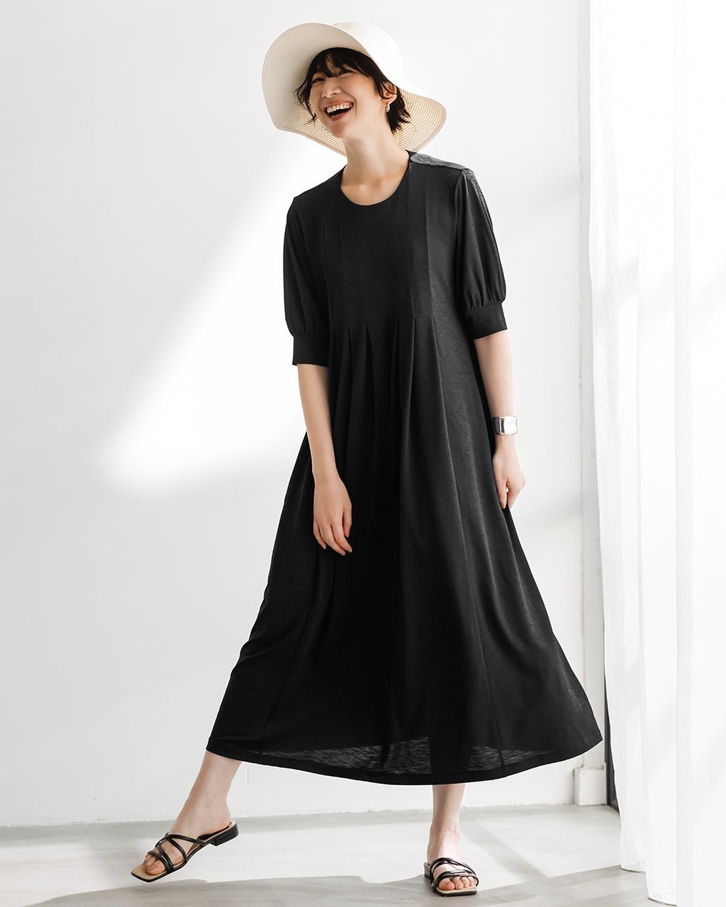 【ドゥクラッセ/DoCLASSE】のUVスラブ・タックデザインワンピース インテリア・キッズ・メンズ・レディースファッション・服の通販 founy(ファニー) 　ファッション　Fashion　レディースファッション　Fashion for Women　ワンピース　Dresses　カットソー　Cut and Sewn Top　スリーブ　Sleeve, Long Sleeve / Short Sleeve　フェミニン　Feminine, Girly　フォルム　Silhouette, Form　エレガント 上品　Elegant　人気　Popular, Best Seller　夏　Summer　旅行　Travel　ブラック|ID: prp329100004920122 ipo3291000000036912425