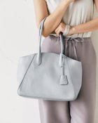 【ドゥクラッセ/DoCLASSE】の本革・エアートートバッグM ライトブルー|ID: prp329100004920133 ipo3291000000036912481