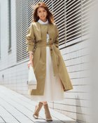 【ドゥクラッセ/DoCLASSE】の光沢ギャバジン・ノーカラートレンチコート ベージュ|ID: prp329100004920136 ipo3291000000036912499