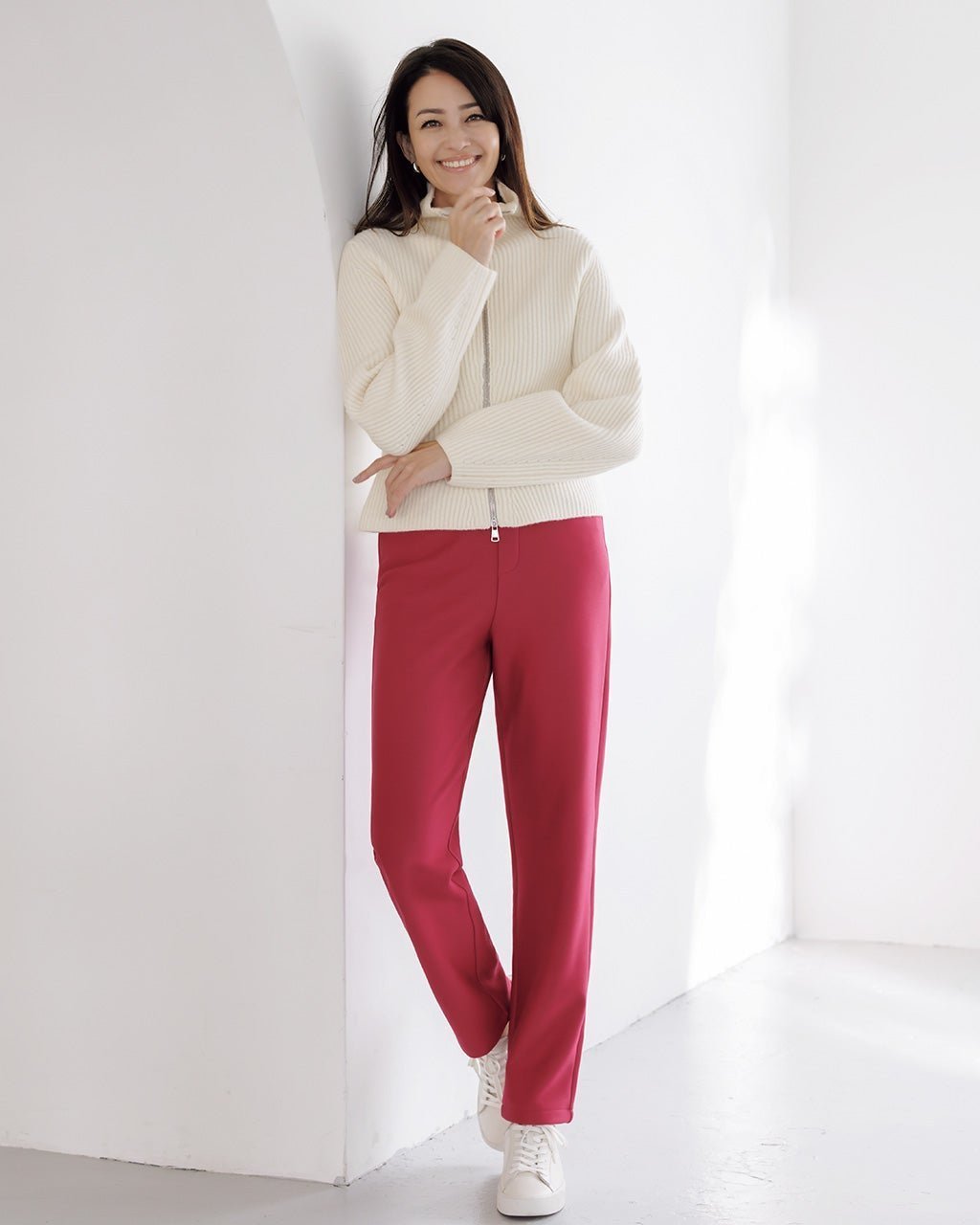 【ドゥクラッセ/DoCLASSE】の楽暖ベロアストレッチ・ストレート72cm インテリア・キッズ・メンズ・レディースファッション・服の通販 founy(ファニー) 　ファッション　Fashion　レディースファッション　Fashion for Women　パンツ　Pants & Trousers　シンプル　Simple, Minimal　ストレッチ　Stretch, Stretchy Fabric　ストレート　Straight, Straight Cut　タイツ　Tights, Legwear　ベロア　Velour, Soft Velvet　エレガント 上品　Elegant　雑誌　Magazine, Fashion Magazine　ブライトピンク|ID: prp329100004920150 ipo3291000000036912551