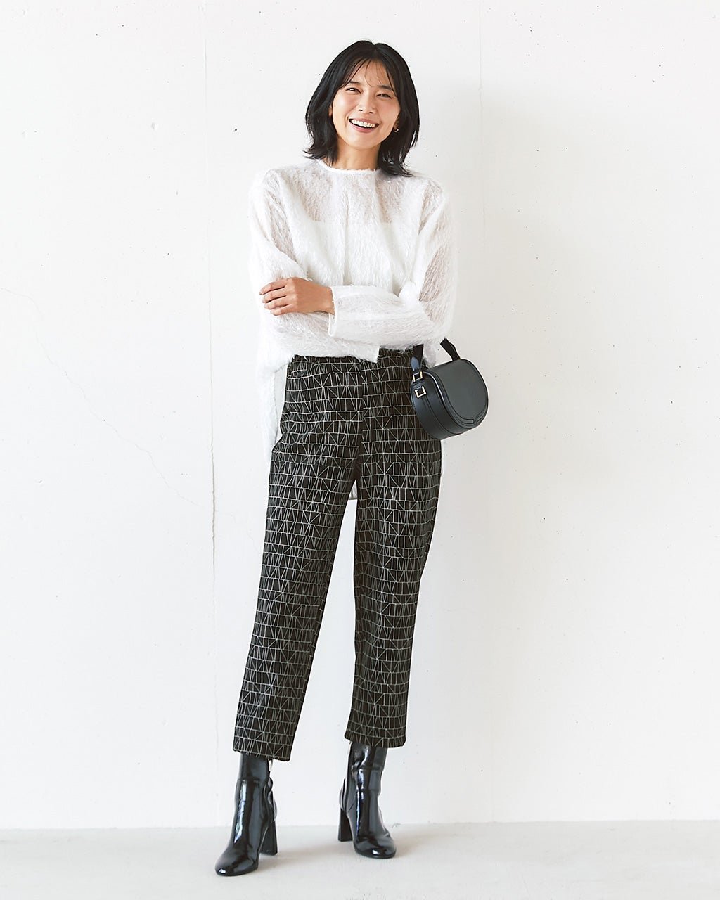 【ドゥクラッセ/DoCLASSE】の楽暖ベロアストレッチ・ストレート65cm インテリア・キッズ・メンズ・レディースファッション・服の通販 founy(ファニー) 　ファッション　Fashion　レディースファッション　Fashion for Women　パンツ　Pants & Trousers　シンプル　Simple, Minimal　ストレッチ　Stretch, Stretchy Fabric　ストレート　Straight, Straight Cut　タイツ　Tights, Legwear　ベロア　Velour, Soft Velvet　エレガント 上品　Elegant　冬　Winter / This Winter　雑誌　Magazine, Fashion Magazine　ブラックパターン|ID: prp329100004920158 ipo3291000000036912592