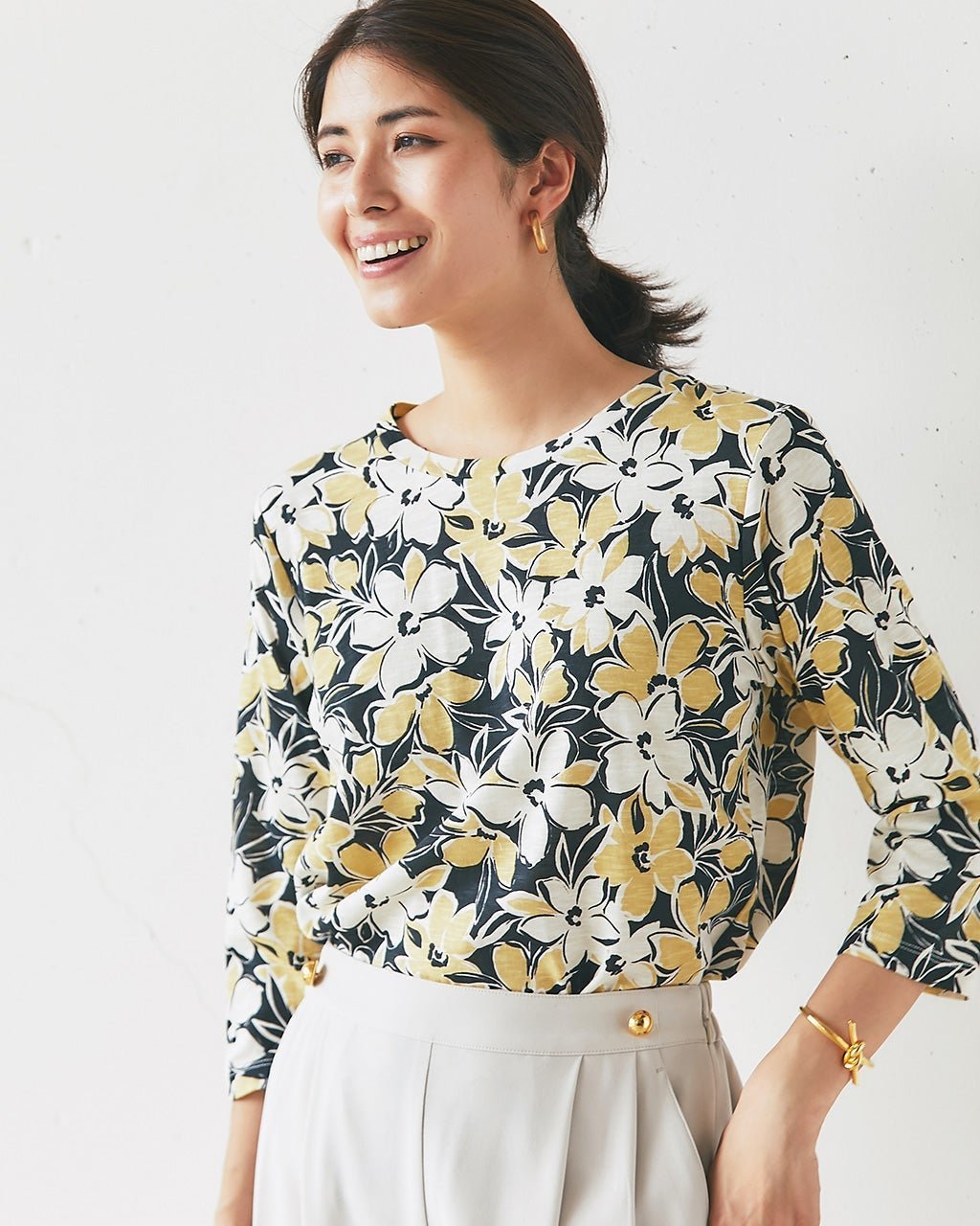 【ドゥクラッセ/DoCLASSE】の綿スラブ・クルーネックT/7分袖 インテリア・キッズ・メンズ・レディースファッション・服の通販 founy(ファニー) 　ファッション　Fashion　レディースファッション　Fashion for Women　トップス・カットソー　Cut & Sew Tops　シャツ・ブラウス・オフィスカジュアル　Elegant Blouses & Button-Ups　ロングTシャツ・Tシャツ　Longline T-Shirts & Tees　カットソー・ベーシックTシャツ　Cut-and-Sewn Tops / Stretch Tees & Basics　カットソー　Cut and Sewn Top　プリント　Print, Printed Pattern　ミラノ　Milano Style, Italian-Inspired　人気　Popular, Best Seller　ベージュ&times;ブラック|ID: prp329100004920163 ipo3291000000036912625