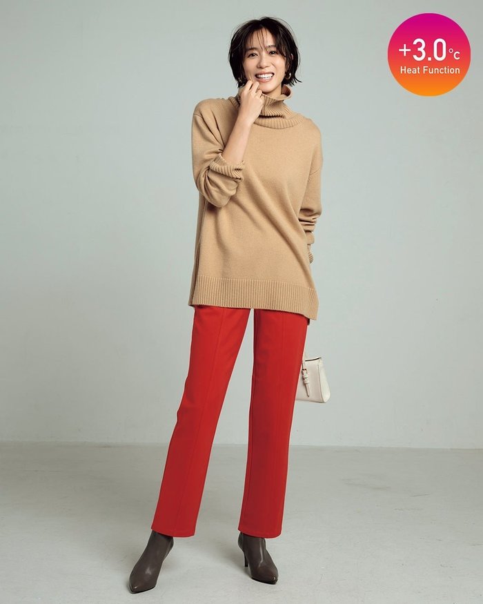 【ドゥクラッセ/DoCLASSE】のストレッチサーモ・ピンタックストレート68㎝ インテリア・キッズ・メンズ・レディースファッション・服の通販 founy(ファニー) https://founy.com/ ファッション Fashion レディースファッション Fashion for Women パンツ Pants & Trousers ストレッチ Stretch, Stretchy Fabric ストレート Straight, Straight Cut スリム Slim, Slim Fit タイツ Tights, Legwear フレア Flare, Flared フロント Front, Front Design エレガント 上品 Elegant 冬 Winter / This Winter |ID: prp329100004920171 ipo3291000000037097774