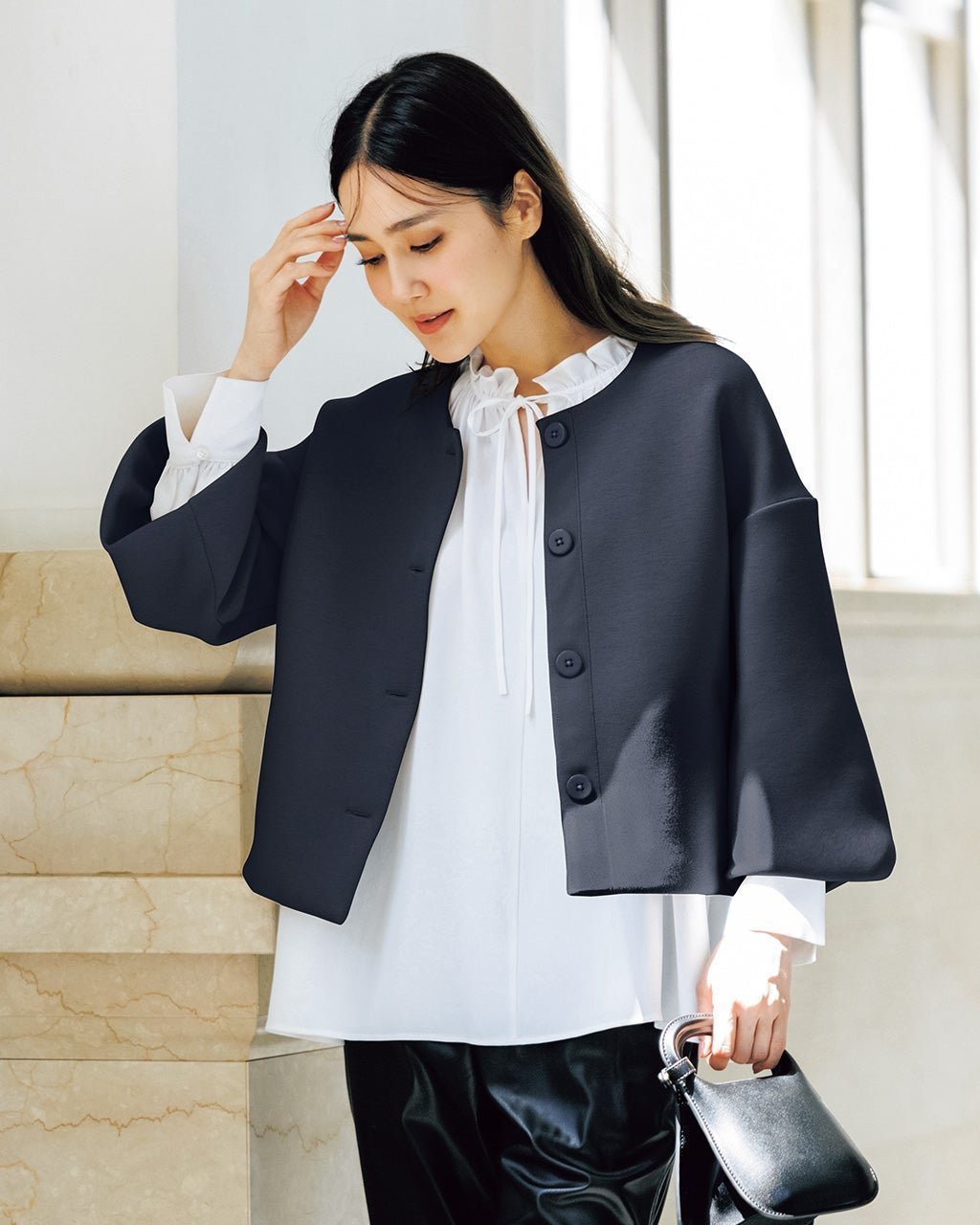 【ドゥクラッセ/DoCLASSE】のライトフォルム・ノーカラージャケット インテリア・キッズ・メンズ・レディースファッション・服の通販 founy(ファニー) 　ファッション　Fashion　レディースファッション　Fashion for Women　アウター　Coat / Outerwear Collection　レディースジャケット・軽アウター　Jackets　ノーカラージャケット / シンプル上品コーデ　Collarless Jackets　カットソー　Cut and Sewn Top　ショート　Short, Short Length　ジャケット　Jacket, Outerwear　バルーン　Balloon, Balloon Silhouette　フェミニン　Feminine, Girly　エレガント 上品　Elegant　人気　Popular, Best Seller　ミッドナイトブルー|ID: prp329100004920175 ipo3291000000037023518