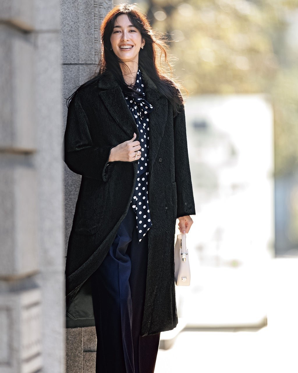 【ドゥクラッセ/DoCLASSE】のアルパカシャギー・テーラーロングコート インテリア・キッズ・メンズ・レディースファッション・服の通販 founy(ファニー) 　ファッション　Fashion　レディースファッション　Fashion for Women　アウター　Coat / Outerwear Collection　コート・ロングコート・ピーコート　Long Coats, Peacoats & More　シンプル　Simple, Minimal　テーラード　Tailored, Tailored Fit　フォルム　Silhouette, Form　冬　Winter / This Winter　ブラック|ID: prp329100004920184 ipo3291000000037039515