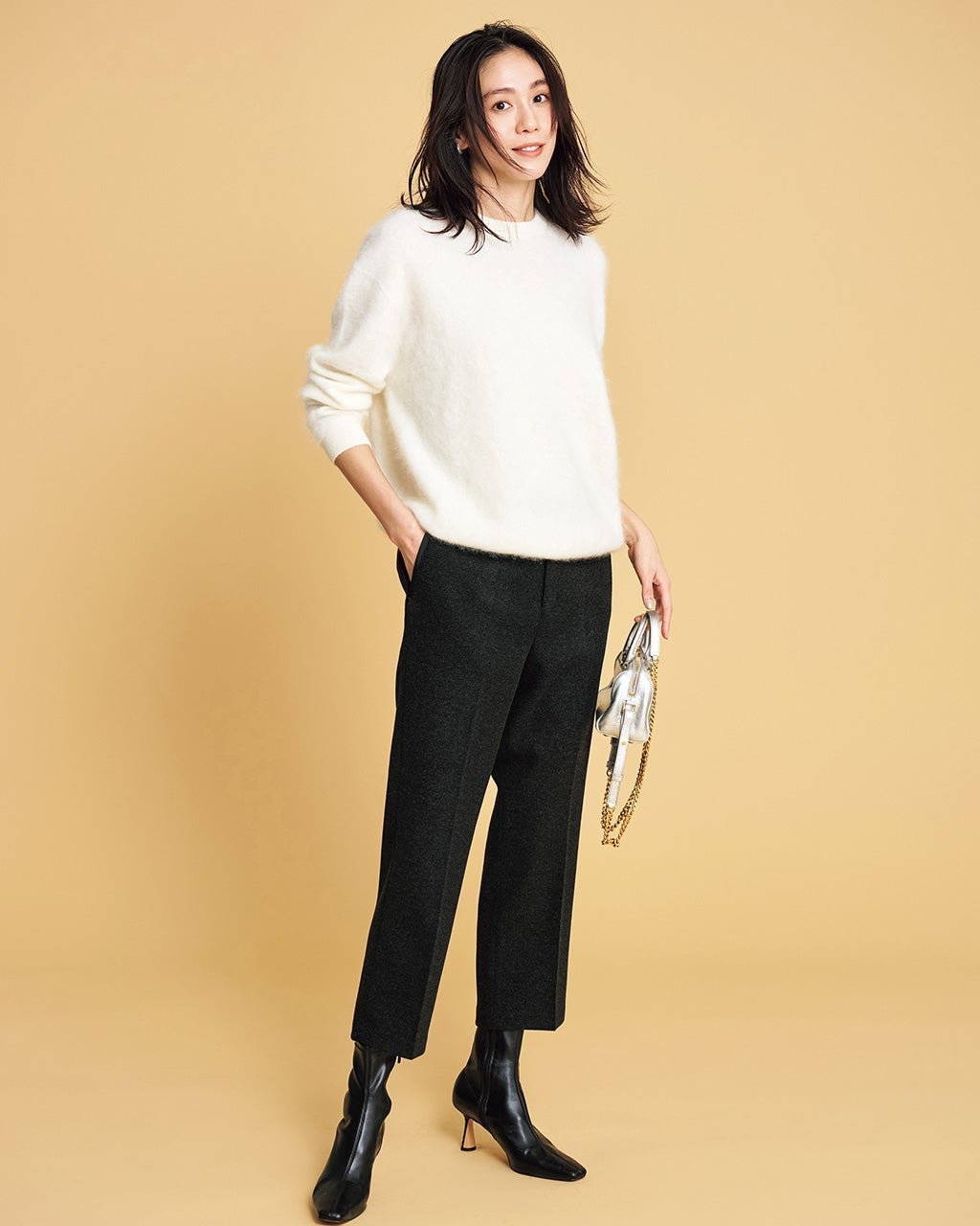 【ドゥクラッセ/DoCLASSE】のウールタッチニードル・スティックパンツ インテリア・キッズ・メンズ・レディースファッション・服の通販 founy(ファニー) 　ファッション　Fashion　レディースファッション　Fashion for Women　パンツ　Pants & Trousers　エレガント 上品　Elegant　スーツ　Suit, Formalwear　センター　Center, Center Line　ポケット　Pocket, Pocket Detail　冬　Winter / This Winter　ブラック|ID: prp329100004920192 ipo3291000000036912799