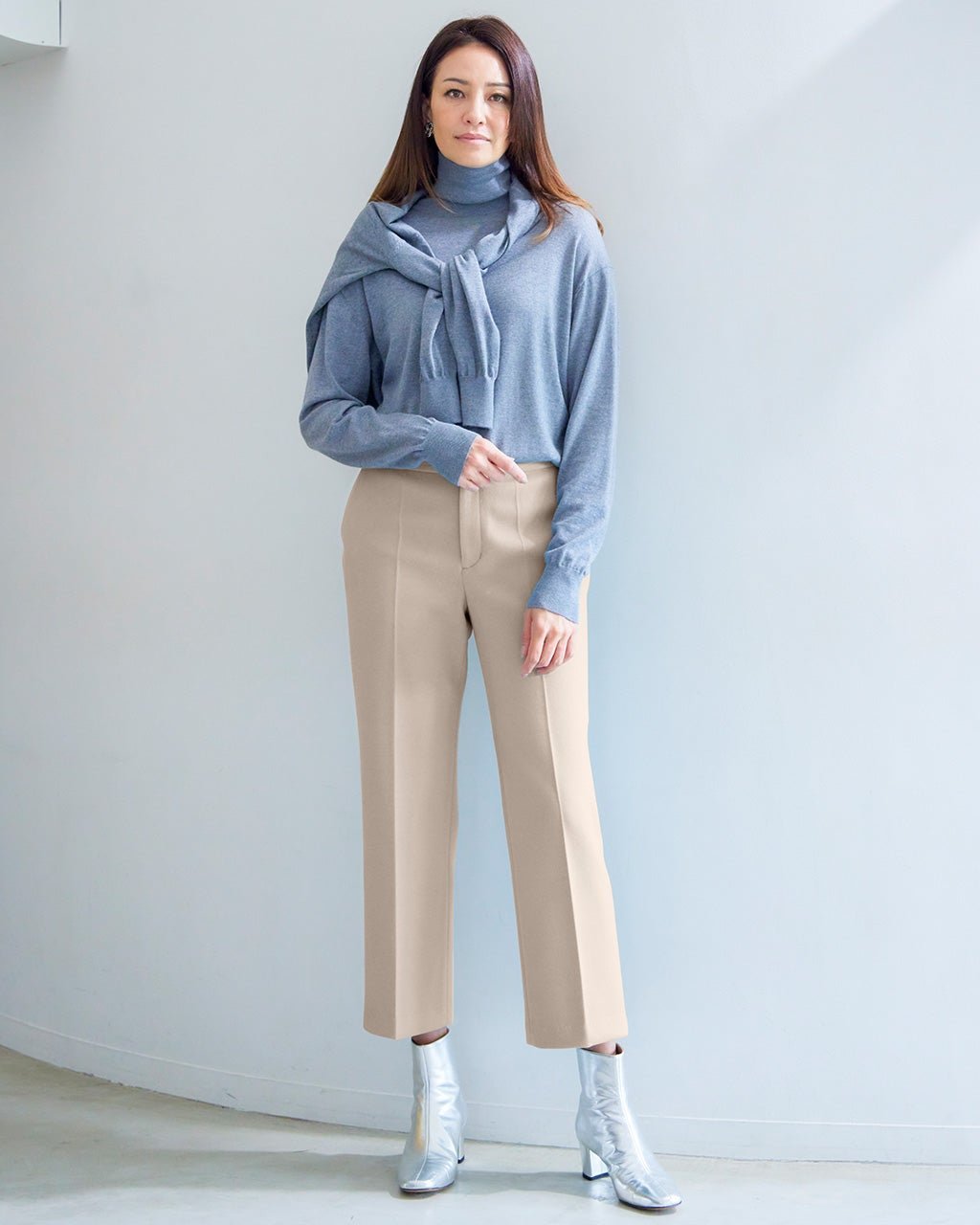 【ドゥクラッセ/DoCLASSE】のウールタッチニードル・スティックパンツ インテリア・キッズ・メンズ・レディースファッション・服の通販 founy(ファニー) 　ファッション　Fashion　レディースファッション　Fashion for Women　パンツ　Pants & Trousers　エレガント 上品　Elegant　スーツ　Suit, Formalwear　センター　Center, Center Line　ポケット　Pocket, Pocket Detail　冬　Winter / This Winter　ライトグレー|ID: prp329100004920192 ipo3291000000036912801