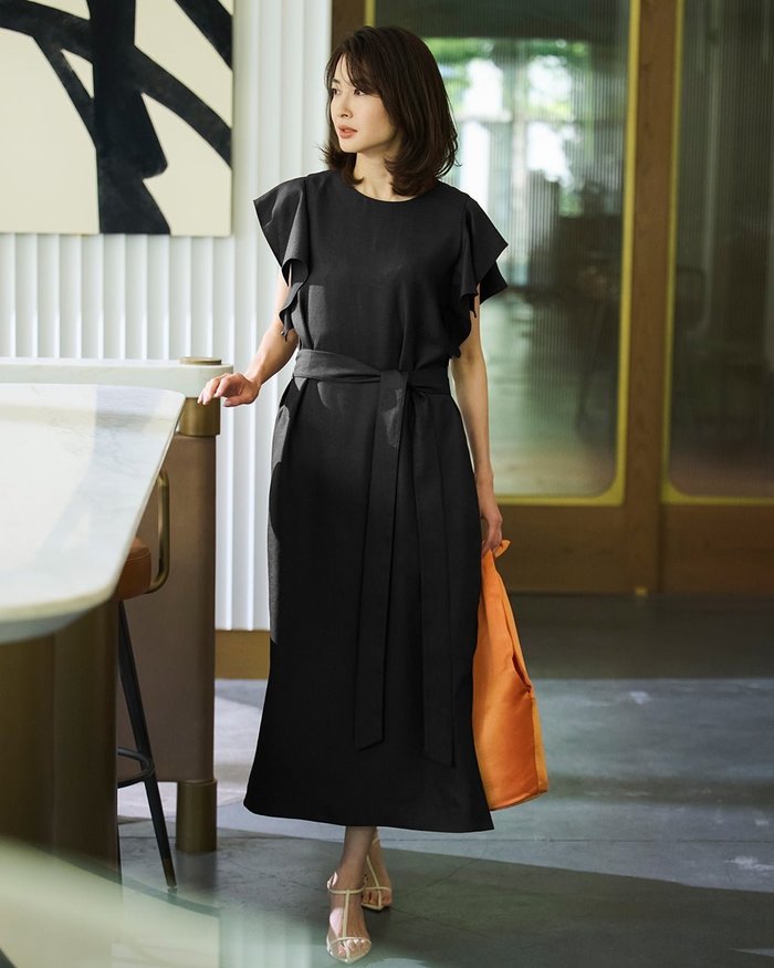 【ドゥクラッセ/DoCLASSE】のトリアセスラブ・フレアスリーブワンピース インテリア・キッズ・メンズ・レディースファッション・服の通販 founy(ファニー) https://founy.com/ ファッション Fashion レディースファッション Fashion for Women ワンピース Dresses とろみ Fluid, Flowy Fabric エレガント 上品 Elegant シルク Silk, 100% Silk ストレート Straight, Straight Cut スリーブ Sleeve, Long Sleeve / Short Sleeve セットアップ Set-Up, Coordinated Outfit フェミニン Feminine, Girly フレア Flare, Flared ラッフル Ruffle, Frill リネン Linen, Linen Fabric リボン Ribbon, Bow |ID: prp329100004920265 ipo3291000000037093184