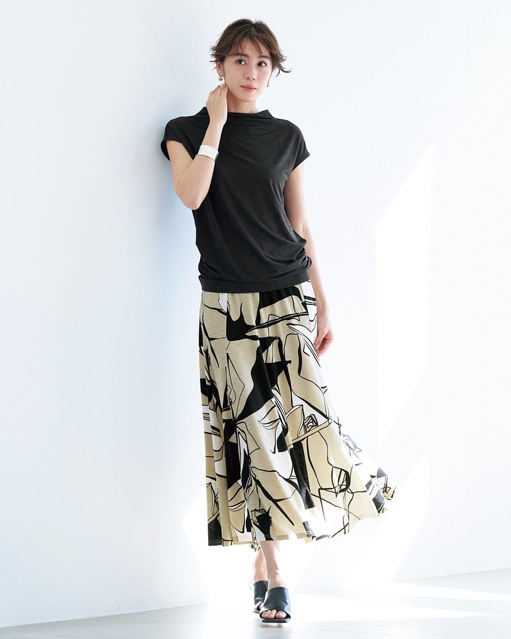 【ドゥクラッセ/DoCLASSE】のUVスラブ・フレアロングスカート インテリア・キッズ・メンズ・レディースファッション・服の通販 founy(ファニー) 　ファッション　Fashion　レディースファッション　Fashion for Women　スカート　Skirts　ロングスカート　Long Skirts / Maxi & Midi Skirts　カットソー　Cut and Sewn Top　フレア　Flare, Flared　プリント　Print, Printed Pattern　エレガント 上品　Elegant　人気　Popular, Best Seller　夏　Summer　旅行　Travel　ベージュ&times;ブラック|ID: prp329100004920296 ipo3291000000036913498