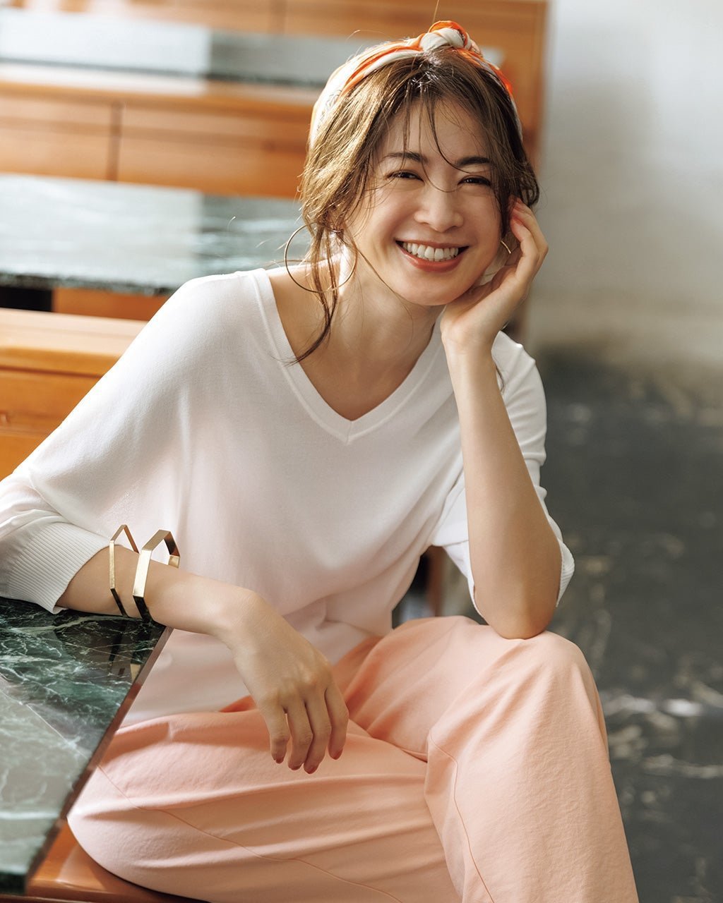 【ドゥクラッセ/DoCLASSE】のUVドライタッチニット・Vネックトップス 人気、トレンドファッション・服の通販 founy(ファニー) 　ファッション　Fashion　レディースファッション　Fashion for Women　トップス・カットソー　Cut & Sew Tops　ニット　Knit Tops & Sweaters　Vネックトップス　V-Neck Tops / V-Cut Neckline Shirts　セーター　Sweater, Knitwear　フェイス　Face, Facial Design　 other-1|ID: prp329100004920305 ipo3291000000036913575