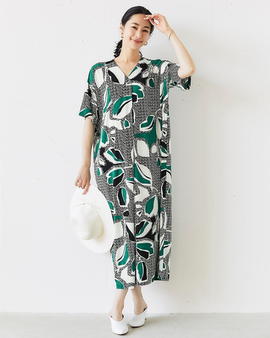 【ドゥクラッセ/DoCLASSE】のUVスラブ・フロントタックワンピース/長め丈115㎝ インテリア・キッズ・メンズ・レディースファッション・服の通販 founy(ファニー) 　ファッション　Fashion　レディースファッション　Fashion for Women　ワンピース　Dresses　カットソー　Cut and Sewn Top　ドレス　Dress, One-Piece　フェイス　Face, Facial Design　フロント　Front, Front Design　マキシ　Maxi, Full Length　人気　Popular, Best Seller　夏　Summer　旅行　Travel　ブラックグリーン|ID: prp329100004920308 ipo3291000000036913599