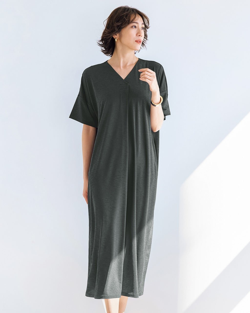 【ドゥクラッセ/DoCLASSE】のUVスラブ・フロントタックワンピース/長め丈115㎝ インテリア・キッズ・メンズ・レディースファッション・服の通販 founy(ファニー) 　ファッション　Fashion　レディースファッション　Fashion for Women　ワンピース　Dresses　カットソー　Cut and Sewn Top　ドレス　Dress, One-Piece　フェイス　Face, Facial Design　フロント　Front, Front Design　マキシ　Maxi, Full Length　人気　Popular, Best Seller　夏　Summer　旅行　Travel　カーキグレー|ID: prp329100004920308 ipo3291000000036913604