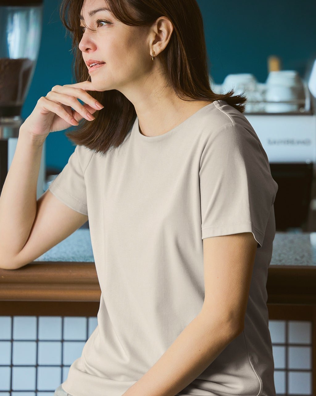 【ドゥクラッセ/DoCLASSE】のクルーネック・半袖/スーピマ・ドゥクラッセTシャツ インテリア・キッズ・メンズ・レディースファッション・服の通販 founy(ファニー) 　ファッション　Fashion　レディースファッション　Fashion for Women　トップス・カットソー　Cut & Sew Tops　シャツ・ブラウス・オフィスカジュアル　Elegant Blouses & Button-Ups　ロングTシャツ・Tシャツ　Longline T-Shirts & Tees　カットソー・ベーシックTシャツ　Cut-and-Sewn Tops / Stretch Tees & Basics　インナー　Innerwear　カットソー　Cut and Sewn Top　シンプル　Simple, Minimal　ジャケット　Jacket, Outerwear　ダブル　Double, Double-Breasted　デニム　Denim, Jeans Material　定番　Standard, Basic Item　なめらか　Smooth, Silky Texture　人気　Popular, Best Seller　パール　Pearl, Pearl Accent　フロント　Front, Front Design　ベーシック　Basic, Essential　半袖　Short Sleeve, Half Sleeve　おすすめ　Recommended / Our Picks　夏　Summer　ビジネス 仕事 通勤　Business / Work / Commuting　ライトグレー|ID: prp329100004920317 ipo3291000000036913688