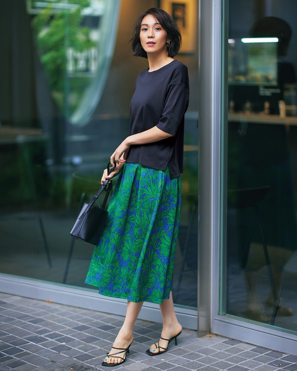 【ドゥクラッセ/DoCLASSE】のドゥクラッセTシャツ&times;ダブル編みジャージー・セットアップ インテリア・キッズ・メンズ・レディースファッション・服の通販 founy(ファニー) 　ファッション　Fashion　レディースファッション　Fashion for Women　ワンピース　Dresses　エレガント 上品　Elegant　シンプル　Simple, Minimal　ストレッチ　Stretch, Stretchy Fabric　セットアップ　Set-Up, Coordinated Outfit　ダブル　Double, Double-Breasted　フォルム　Silhouette, Form　フロント　Front, Front Design　ボトム　Bottoms, Lower Wear　無地　Plain, Solid Color　ネイビー&times;グリーン|ID: prp329100004920318 ipo3291000000036913712