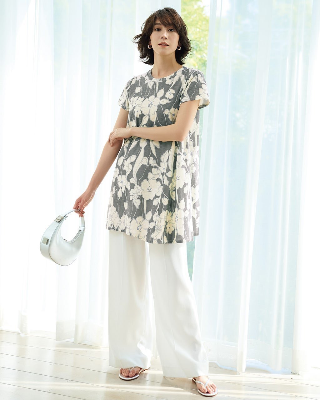 【ドゥクラッセ/DoCLASSE】の綿スラブ・アシメフレアチュニック インテリア・キッズ・メンズ・レディースファッション・服の通販 founy(ファニー) 　ファッション　Fashion　レディースファッション　Fashion for Women　トップス・カットソー　Cut & Sew Tops　アシンメトリー　Asymmetrical Style　カットソー　Cut and Sewn Top　シンプル　Simple, Minimal　チュニック　Tunic, Long Top　フィット　Fit, Slim Fit　フレア　Flare, Flared　プリント　Print, Printed Pattern　ボトム　Bottoms, Lower Wear　人気　Popular, Best Seller　夏　Summer　グレー|ID: prp329100004920325 ipo3291000000036913769