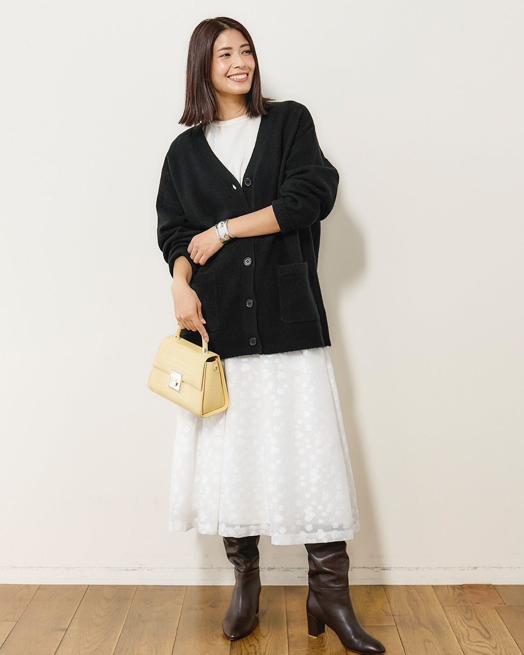 【ドゥクラッセ/DoCLASSE】のふくれジャカード・シアータックスカート インテリア・キッズ・メンズ・レディースファッション・服の通販 founy(ファニー) ファッション Fashion レディースファッション Fashion for Women スカート Skirts エレガント 上品 Elegant ジャカード/ジャガード Jacquard, Woven Pattern バランス Balance, Style Balance フェミニン Feminine, Girly フラワー Flower, Floral フレア Flare, Flared モチーフ Motif, Design Theme ホワイト|ID: prp329100004920327 ipo3291000000036913789