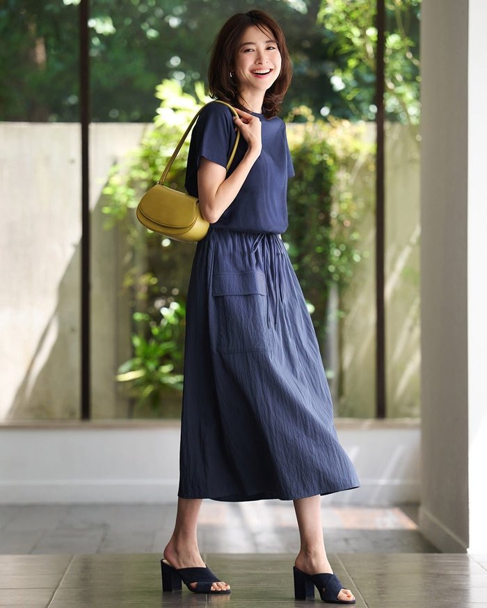 【ドゥクラッセ/DoCLASSE】の異素材コンビ・カーゴワンピース インテリア・キッズ・メンズ・レディースファッション・服の通販 founy(ファニー) https://founy.com/ ファッション Fashion レディースファッション Fashion for Women ワンピース Dresses 人気 Popular, Best Seller |ID: prp329100004920360 ipo3291000000037101741