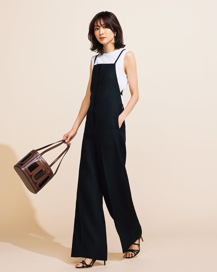 【ドゥクラッセ/DoCLASSE】のラメリネン・サロペットパンツ インテリア・キッズ・メンズ・レディースファッション・服の通販 founy(ファニー) https://founy.com/ ファッション Fashion レディースファッション Fashion for Women サロペット Overalls, Salopette シンプル Simple, Minimal リネン Linen, Linen Fabric リボン Ribbon, Bow |ID: prp329100004920367 ipo3291000000037139956