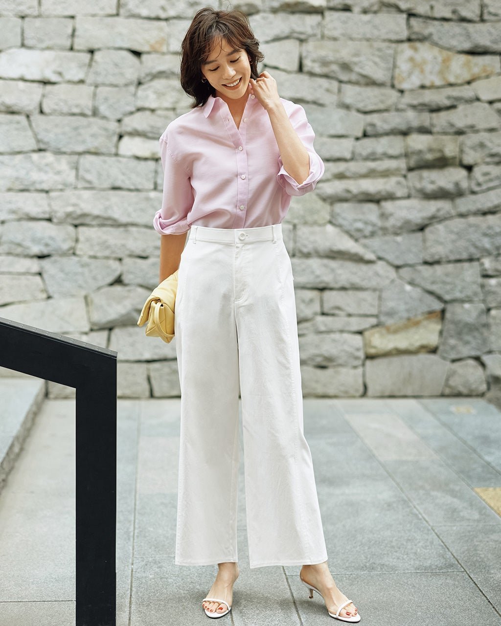 【ドゥクラッセ/DoCLASSE】のドライタッチ・サイドシームバレルパンツ インテリア・キッズ・メンズ・レディースファッション・服の通販 founy(ファニー) 　ファッション　Fashion　レディースファッション　Fashion for Women　パンツ　Pants & Trousers　ギャザー　Gathered, Ruffled　ストライプ　Stripe, Striped Pattern　ストレッチ　Stretch, Stretchy Fabric　ストーン　Stone, Gem-Like　トレンド　Trend, Trending Now　定番　Standard, Basic Item　フォルム　Silhouette, Form　フラップ　Flap, Flap Pocket　プリント　Print, Printed Pattern　ループ　Loop, Loop Knit　夏　Summer　エレガント 上品　Elegant　オフホワイト|ID: prp329100004920368 ipo3291000000036914008