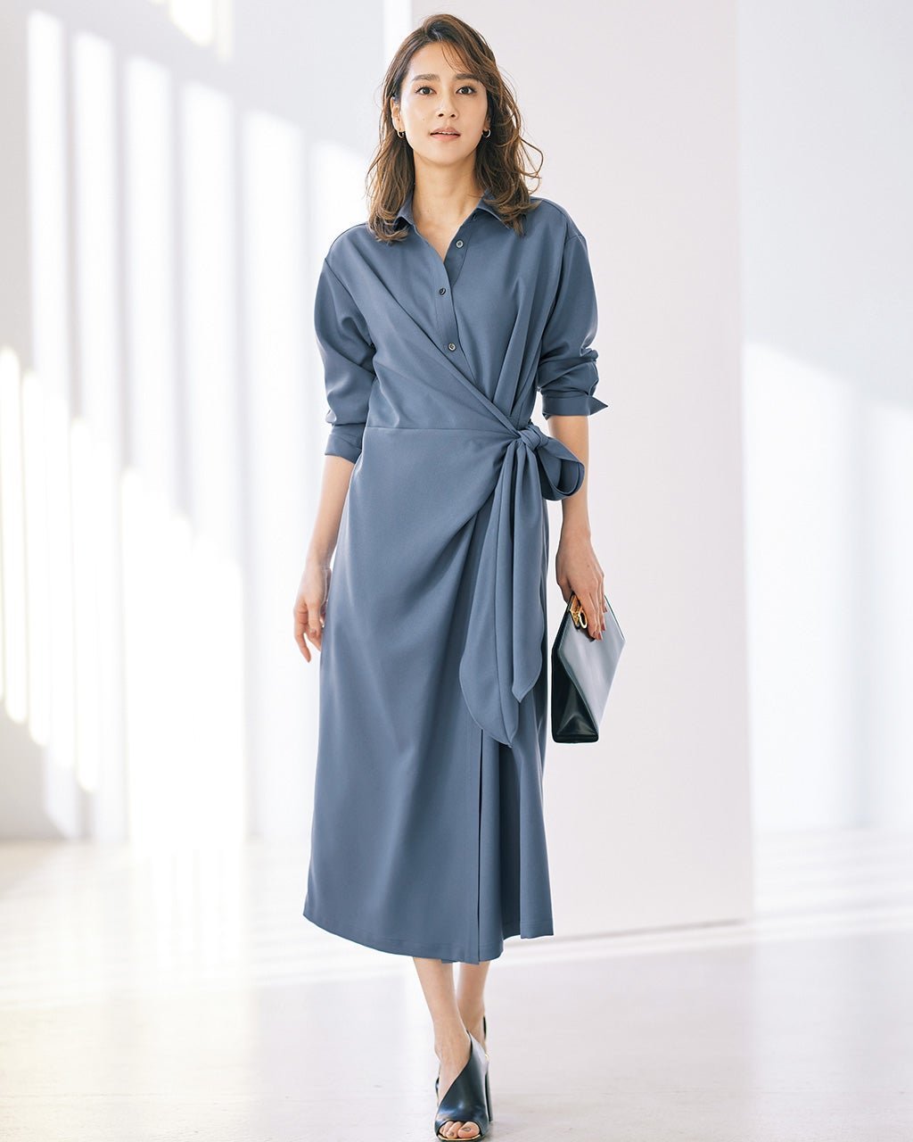 【ドゥクラッセ/DoCLASSE】のとろみサキソニー・ラップ風ワンピース 人気、トレンドファッション・服の通販 founy(ファニー) 　ファッション　Fashion　レディースファッション　Fashion for Women　ワンピース　Dresses　とろみ　Fluid, Flowy Fabric　カシュクール　Wrap Design　シャツワンピ　Shirt Dress, Shirt One-Piece　スマート　Smart, Elegant　リボン　Ribbon, Bow　 other-1|ID: prp329100004920417 ipo3291000000036914311