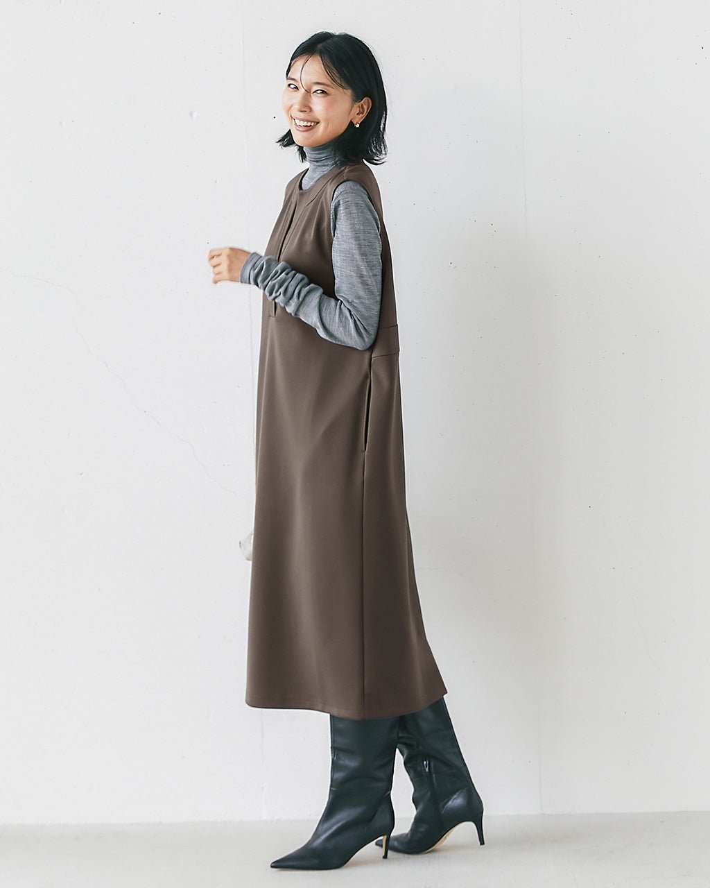 【ドゥクラッセ/DoCLASSE】のダブル編みジャージー・キーネックジャンスカ 105cm インテリア・キッズ・メンズ・レディースファッション・服の通販 founy(ファニー) 　ファッション　Fashion　レディースファッション　Fashion for Women　ワンピース　Dresses　おすすめ　Recommended / Our Picks　シンプル　Simple, Minimal　ダブル　Double, Double-Breasted　ロング　Long, Long-Length　ワーク　Workwear, Utility Style　人気　Popular, Best Seller　モカ|ID: prp329100004920419 ipo3291000000036914326