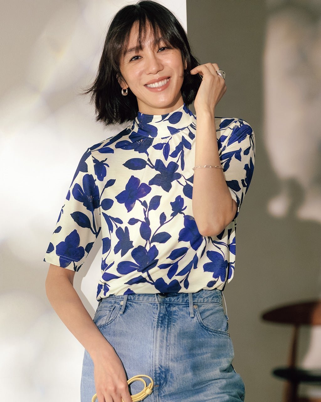 【ドゥクラッセ/DoCLASSE】のUVスラブ・ギャザーハイネックブラウスN/5分袖 インテリア・キッズ・メンズ・レディースファッション・服の通販 founy(ファニー) 　ファッション　Fashion　レディースファッション　Fashion for Women　トップス・カットソー　Cut & Sew Tops　シャツ・ブラウス・オフィスカジュアル　Elegant Blouses & Button-Ups　ロングTシャツ・Tシャツ　Longline T-Shirts & Tees　カットソー・ベーシックTシャツ　Cut-and-Sewn Tops / Stretch Tees & Basics　おすすめ　Recommended / Our Picks　カットソー　Cut and Sewn Top　ギャザー　Gathered, Ruffled　セットアップ　Set-Up, Coordinated Outfit　エレガント 上品　Elegant　人気　Popular, Best Seller　ビジネス 仕事 通勤　Business / Work / Commuting　夏　Summer　旅行　Travel　ディープマリン|ID: prp329100004920443 ipo3291000000037016242