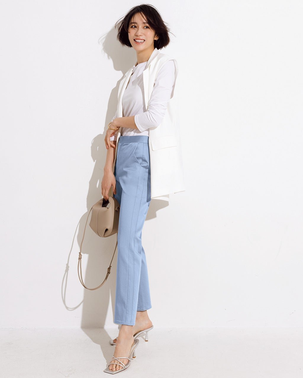 【ドゥクラッセ/DoCLASSE】のミラクルストレッチ・サイド切替ストレート 人気、トレンドファッション・服の通販 founy(ファニー) 　ファッション　Fashion　レディースファッション　Fashion for Women　パンツ　Pants & Trousers　ストレッチ　Stretch, Stretchy Fabric　ストレート　Straight, Straight Cut　スリム　Slim, Slim Fit　ヨガ　Yoga, Yoga Wear　レギンス　Leggings, Stretch Pants　人気　Popular, Best Seller　ビジネス 仕事 通勤　Business / Work / Commuting　切替　Switching, Contrast Panel　 other-1|ID: prp329100004920484 ipo3291000000037040235