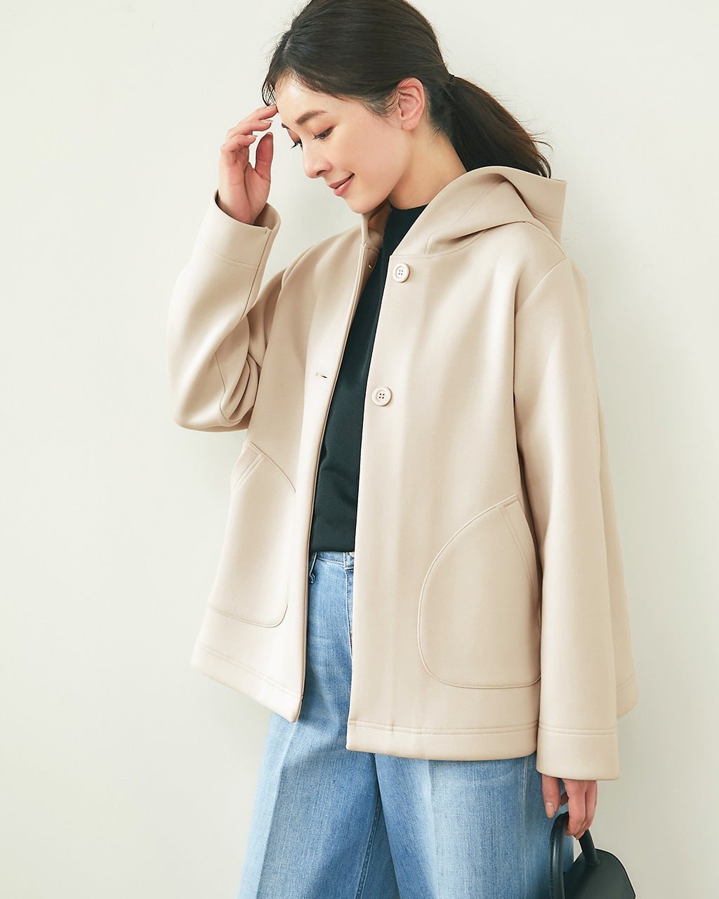 【ドゥクラッセ/DoCLASSE】のライトストレッチ・フードジャケット 人気、トレンドファッション・服の通販 founy(ファニー) 　ファッション　Fashion　レディースファッション　Fashion for Women　アウター　Coat / Outerwear Collection　レディースジャケット・軽アウター　Jackets　ジャケット　Jacket, Outerwear　人気　Popular, Best Seller　 other-1|ID: prp329100004920490 ipo3291000000037023806