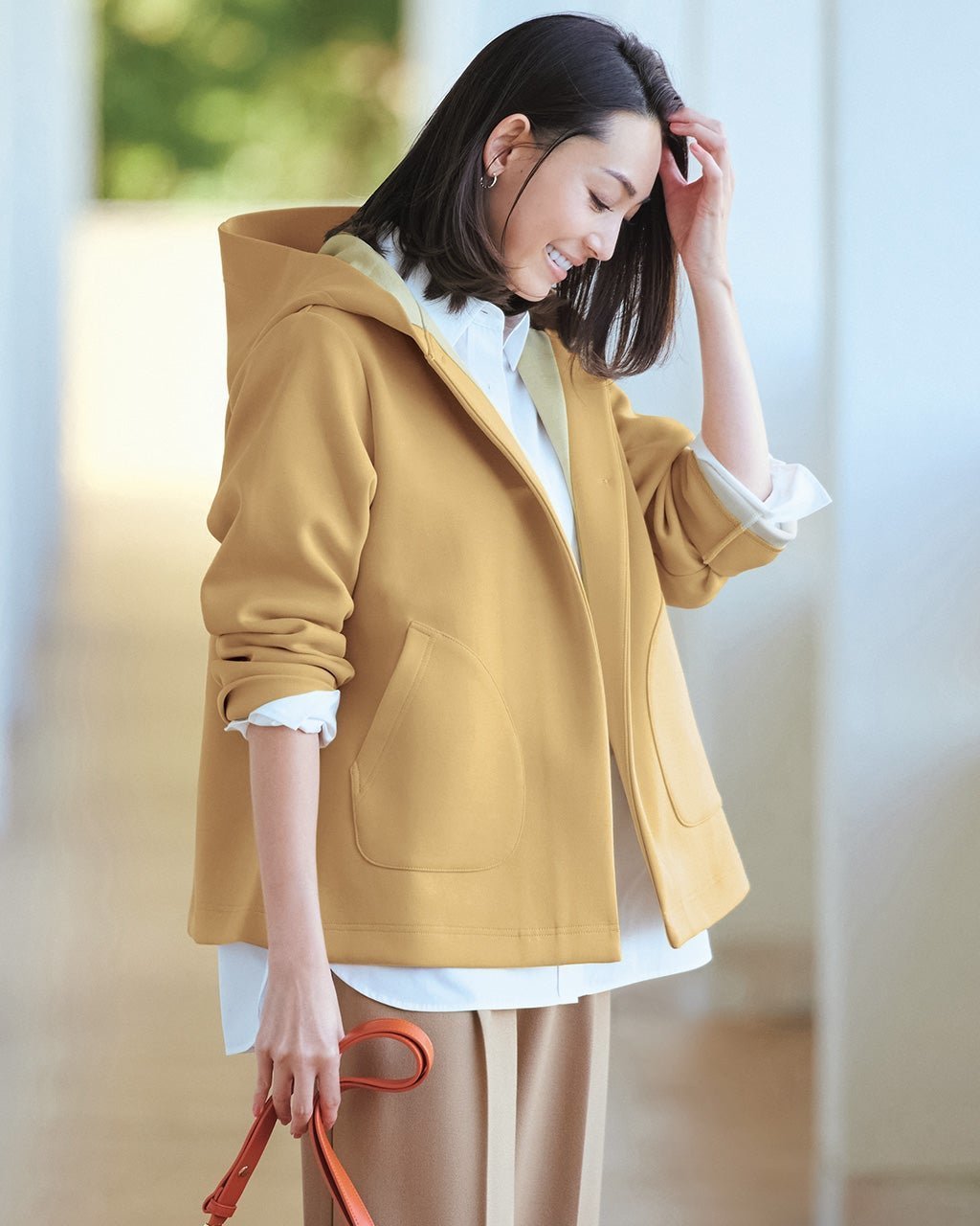 【ドゥクラッセ/DoCLASSE】のライトストレッチ・フードジャケット インテリア・キッズ・メンズ・レディースファッション・服の通販 founy(ファニー) 　ファッション　Fashion　レディースファッション　Fashion for Women　アウター　Coat / Outerwear Collection　レディースジャケット・軽アウター　Jackets　ジャケット　Jacket, Outerwear　人気　Popular, Best Seller　ベージュ|ID: prp329100004920490 ipo3291000000037023811