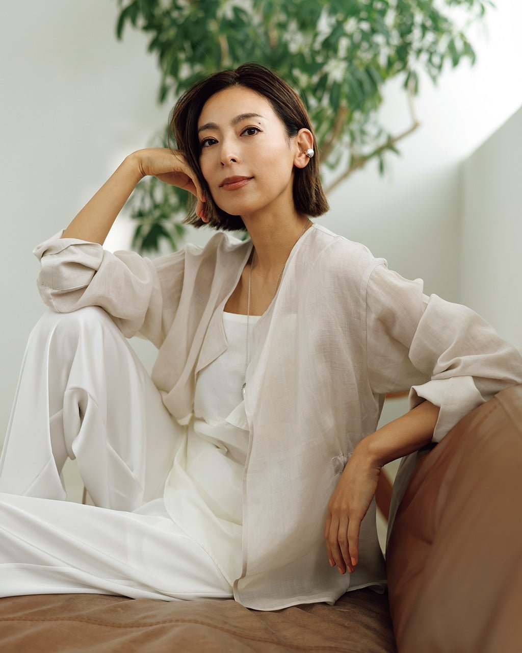 【ドゥクラッセ/DoCLASSE】のシアーラミー・ノーカラージャケット インテリア・キッズ・メンズ・レディースファッション・服の通販 founy(ファニー) 　ファッション　Fashion　レディースファッション　Fashion for Women　アウター　Coat / Outerwear Collection　レディースジャケット・軽アウター　Jackets　ノーカラージャケット / シンプル上品コーデ　Collarless Jackets　ジャケット　Jacket, Outerwear　ドレープ　Drape, Draping Fabric　リボン　Ribbon, Bow　人気　Popular, Best Seller　夏　Summer　秋　Autumn　グレーベージュ|ID: prp329100004920496 ipo3291000000036914775